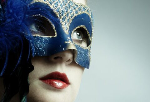 Come fare i vestiti di Carnevale per adulti: idee originali e belle