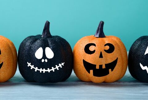 Zucca di Halloween: origini, significato e tutorial fai da te per intagliarla