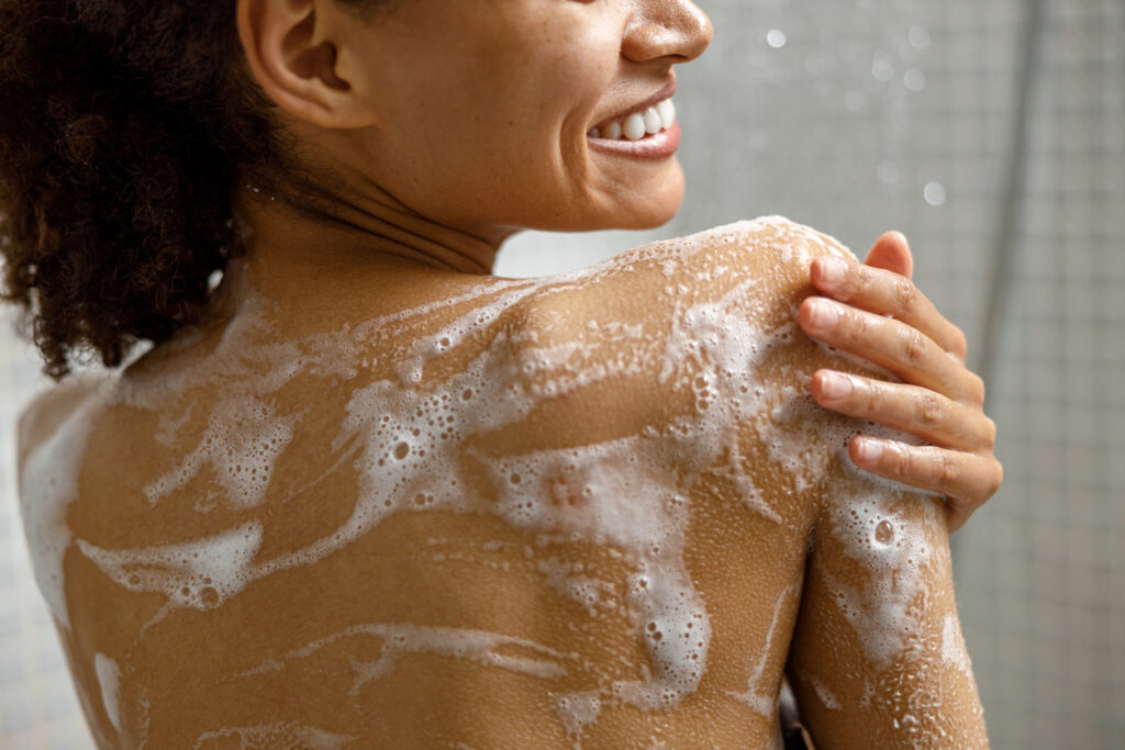 5 abitudini di bellezza da mettere in pratica sotto la doccia