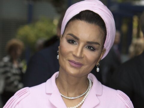 Moza Bint Nasser, chi è la sceicca influencer del Qatar