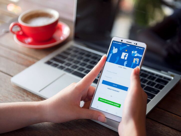 Annunci di lavoro: Facebook accusata di discriminazione