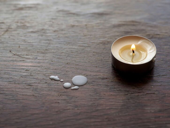 Come togliere la cera dal legno