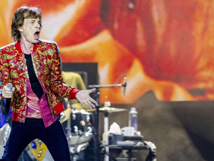 Mick Jagger, il frontman dei Rolling Stones festeggia i suoi 80 anni