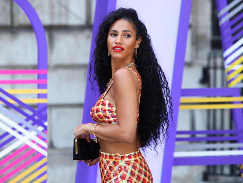 Vick Hope all'anteprima della mostra estiva della Royal Academy of Arts di Londra