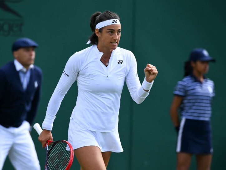 Wimbledon, dopo 146 anni addio al total white per le donne: ecco perché