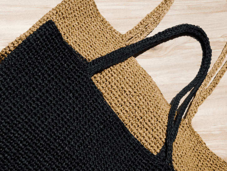 Come realizzare una borsa di rafia fai da te