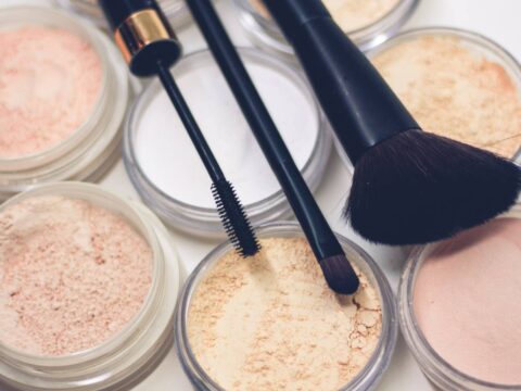 Make up: sei a rischio sostanze tossiche? Cosa devi sapere