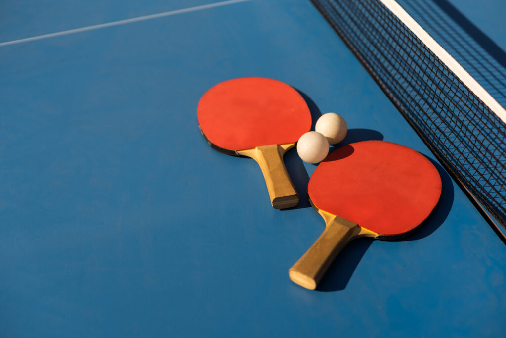 Giocare a ping pong mantiene giovane il cervello