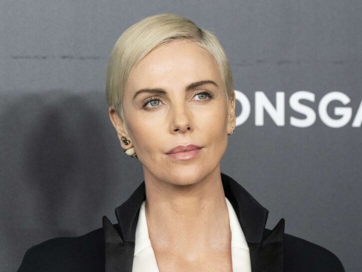 Niente lifting per Charlize Theron: 