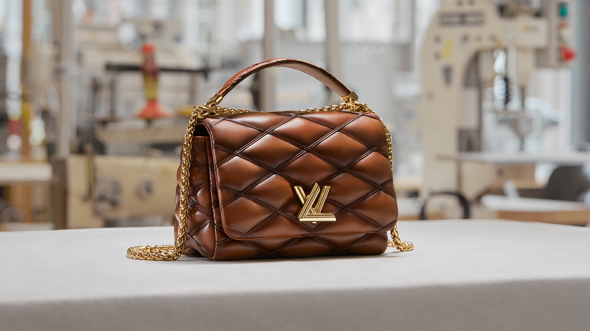 Il gioiello dell'autunno è questa catenina Louis Vuitton