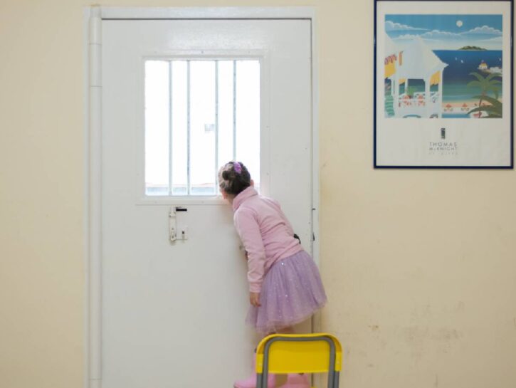In carcere senza colpe: la realtà dei bambini detenuti