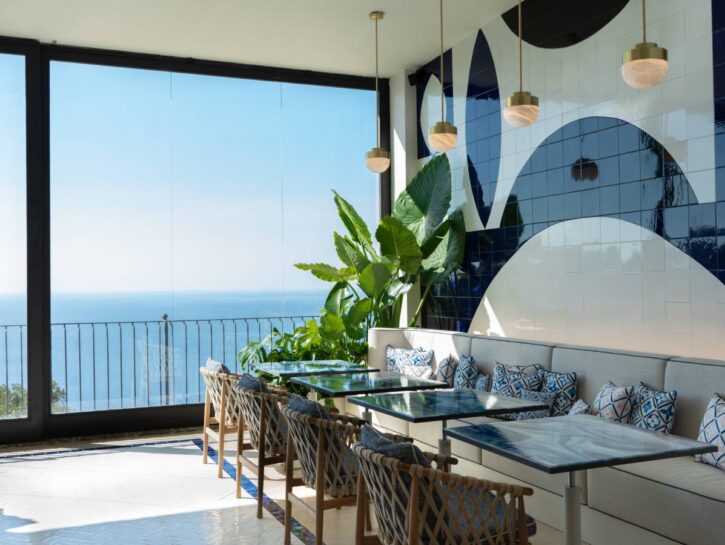 Louis Vuitton conquista Taormina con il suo café