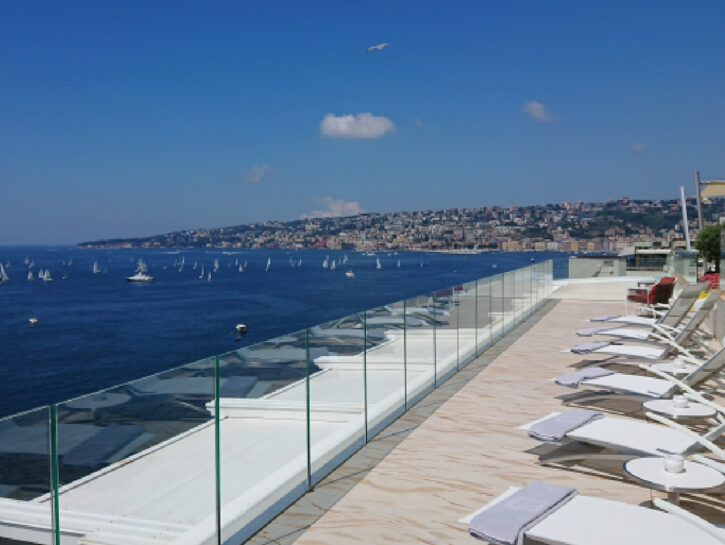 I rooftop più suggestivi per l'aperitivo o una cena con vista