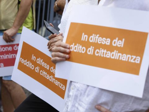 Cosa sta succedendo con il reddito di cittadinanza