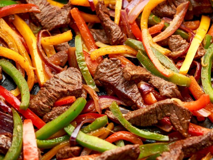 Come cucinare la peperonata con carne