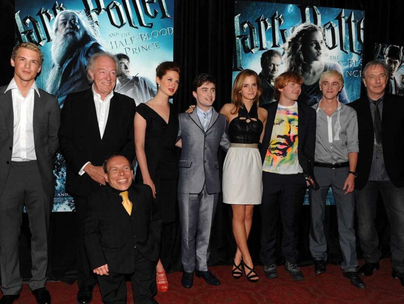 Michael Gambon con il cast del film Harry Potter e il principe mezzo sangue 