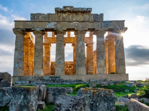 Sicilia: un bagno vista tempio