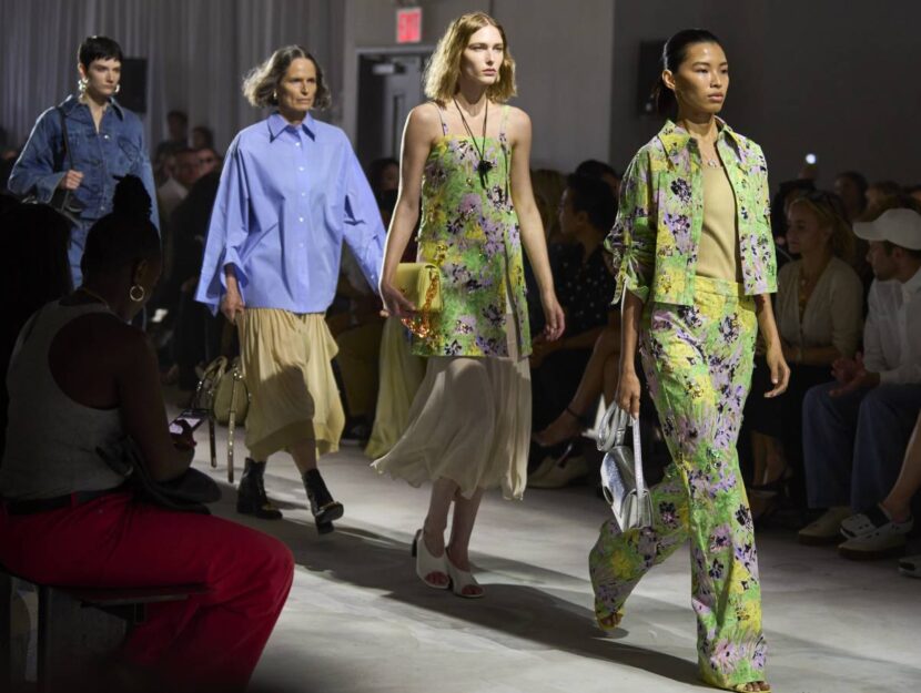 Moda primavera-estate 2024 sfilate new york fashion week