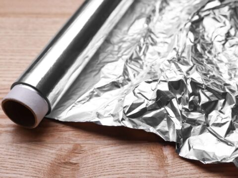 Come pulire il forno con la carta stagnola