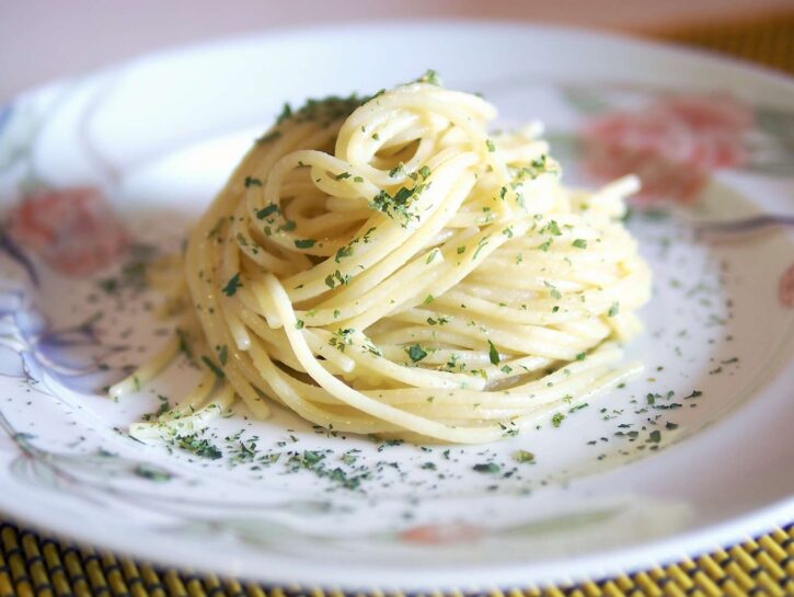 Come cucinare gli spaghetti al prezzemolo