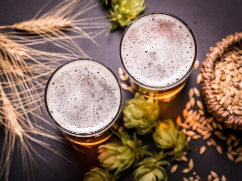 Allarme birra: con la crisi climatica minor produzione e prezzi più alti