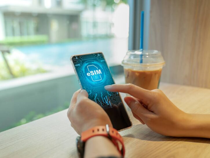 eSIM per i telefonini: cosa sono e come funzionano le Sim virtuali