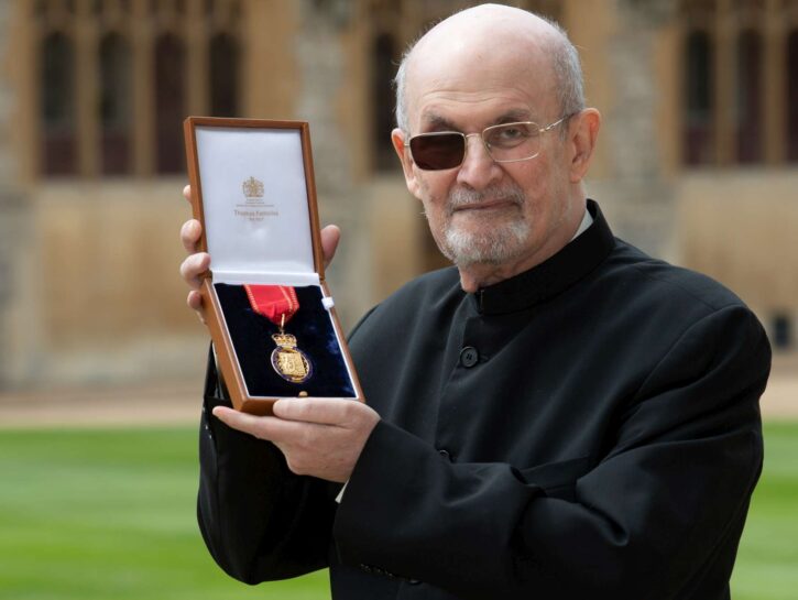 Un libro di memorie per Salman Rushdie: 