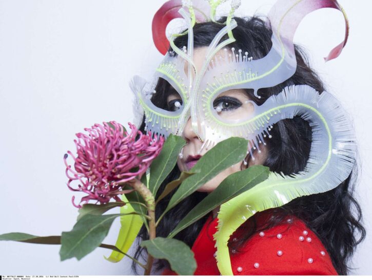 Björk e Rosalía, canzone contro l'allevamento intensivo di pesci