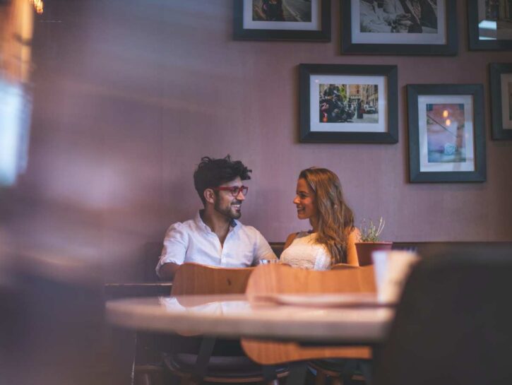 Romance gap: le donne non fanno il primo passo