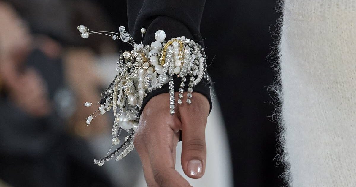 I bracciali alla schiava sono il gioiello di tendenza inaspettato del 2022