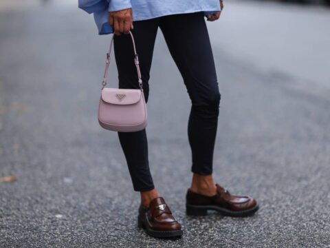 Leggings: 5 idee moda per abbinarli a scarpe e stivali