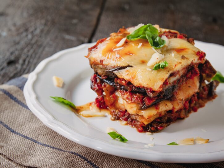 Come cucinare una squisita parmigiana di melanzane