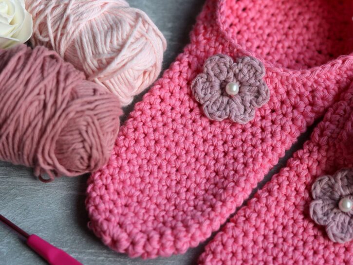 Come realizzare delle pantofole all'uncinetto