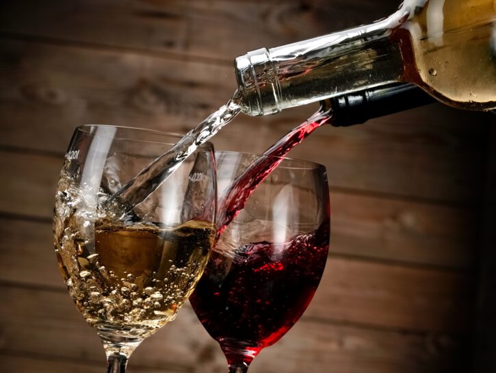 Come riutilizzare il vino vecchio
