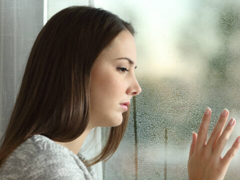 Depressione stagionale: piccoli trucchi per superarla