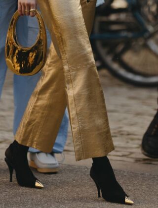 Tendenza oro: 5 idee moda per i look dell'autunno 2023