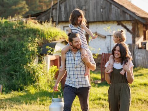 Oltre un milione di italiani in vacanza a ottobre: le mete preferite