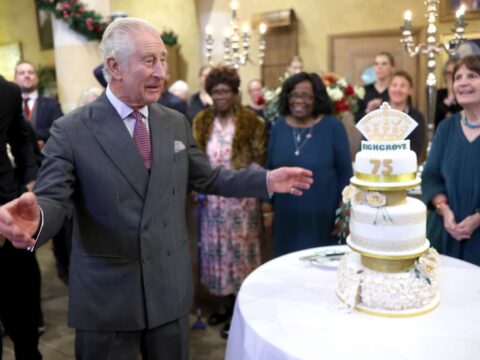 Re Carlo compie 75 anni, festa all’insegna della solidarietà