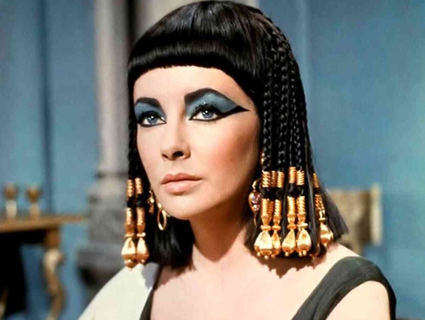 Liz Taylor nei panni di Cleopatra