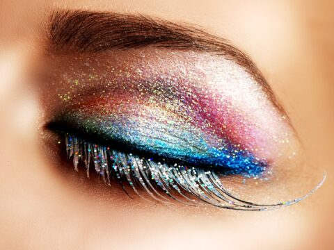 "I glitter non mentono": il metodo per scoprire il fidanzato traditore