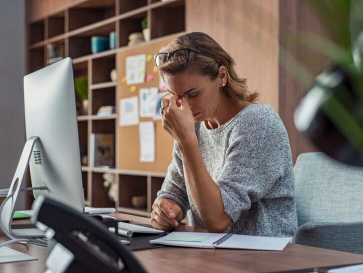 Salute mentale, così le aziende fingono di occuparsene (secondo i lavoratori)