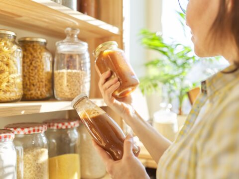 Come organizzare la dispensa in cucina