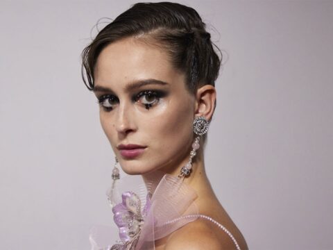 Dot make up, il trucco col puntino che piace allo street style (ma anche all'alta moda)