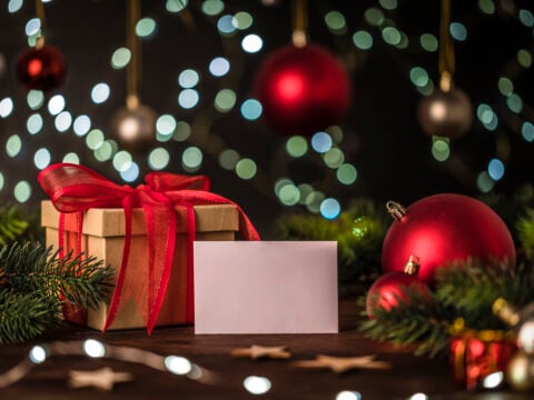 Auguri di Natale: tutte le idee e le frasi per i biglietti di Natale