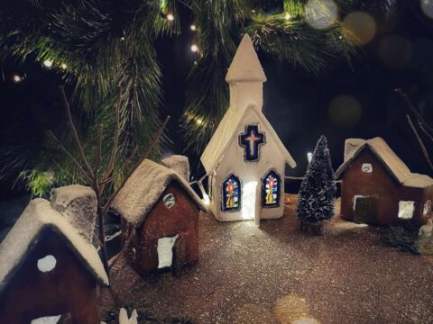 Come realizzare un presepe di cartone fai da te