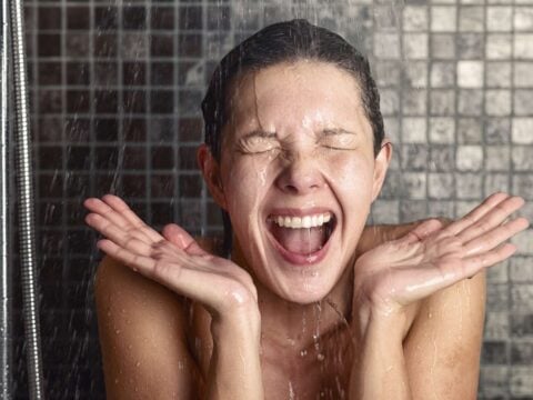 I vantaggi della doccia fredda: facciamo il punto