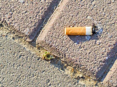 In Slovacchia la prima strada al mondo realizzata con mozziconi di sigaretta