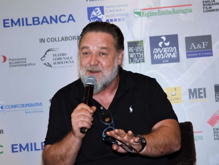 Sanremo 2024, Russel Crowe torna all'Ariston: 