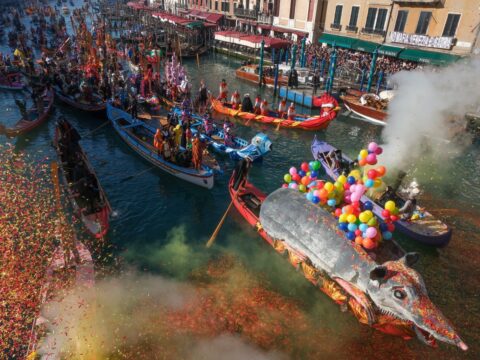 Al via il Carnevale di Venezia: le immagini spettacolari