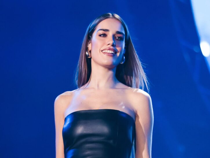 Chi è Clara, a Sanremo 2025 in gara con Febbre